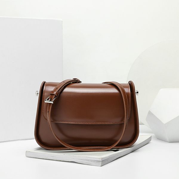 design hand french stick postman's 2021 new red goddess fashion korean one shoulder messenger women's bag sb2o
design hand french stick postman's 2021 new red goddess fashion korean one shoulder messenger women's bag sb2o