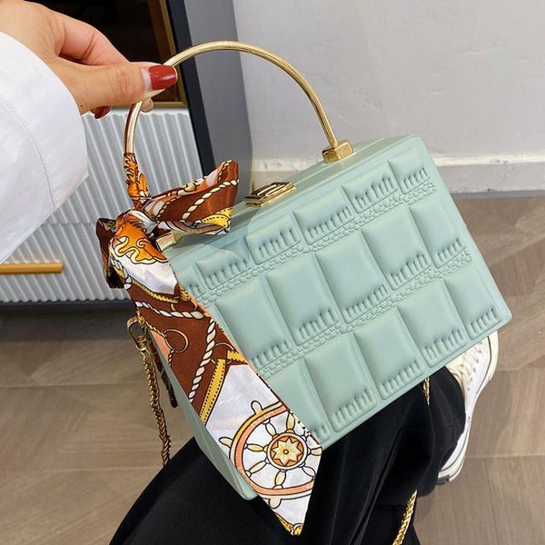 evening bags 2021 crossbody bag women's plaid shoulder fashion silk scarf chain portable tofu design
evening bags 2021 crossbody bag women's plaid shoulder fashion silk scarf chain portable tofu design