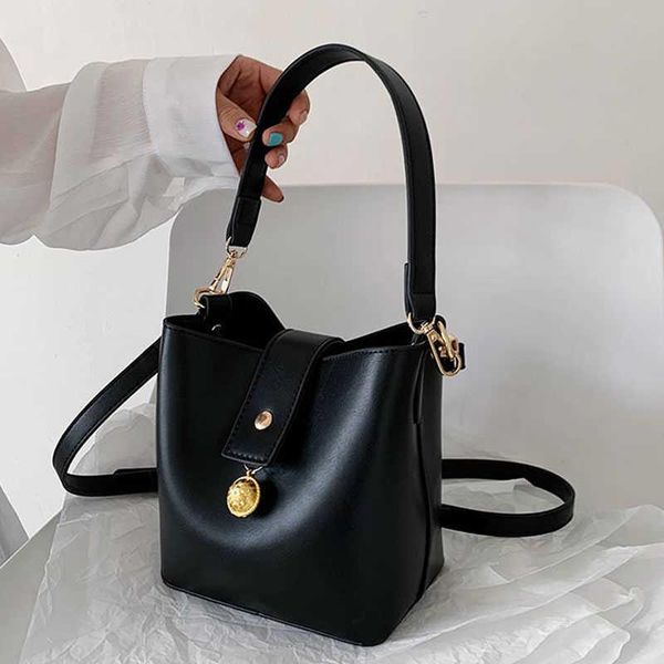 cross body classic bucket bags for women 2021 solid color leather totes shoulder bag crossbody handbag large capacity
cross body classic bucket bags for women 2021 solid color leather totes shoulder bag crossbody handbag large capacity