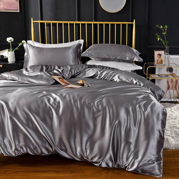 bedding sets simple solid color style ice silk summer bedroom set 1bed sheet+1quilt cover+2 pillowcase non-slip king/ size j8490
bedding sets simple solid color style ice silk summer bedroom set 1bed sheet+1quilt cover+2 pillowcase non-slip king/ size j8490