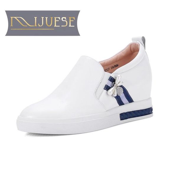 dress shoes mljuese 2021 women pumps cow leather black color increasing internal breathable letter high heels summer
dress shoes mljuese 2021 women pumps cow leather black color increasing internal breathable letter high heels summer