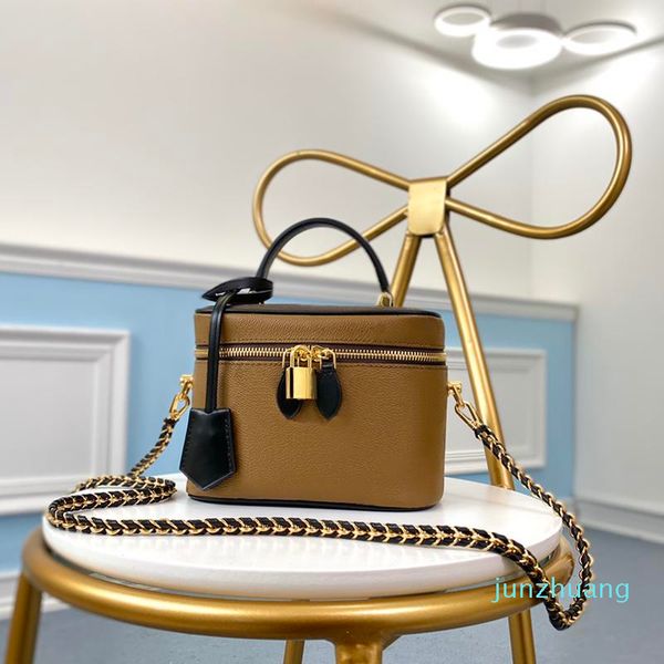 designer- fashion style shoulder cosmetic bag toiletry pouch makeup cases women bag travel bags clutch handbags purses
designer- fashion style shoulder cosmetic bag toiletry pouch makeup cases women bag travel bags clutch handbags purses
