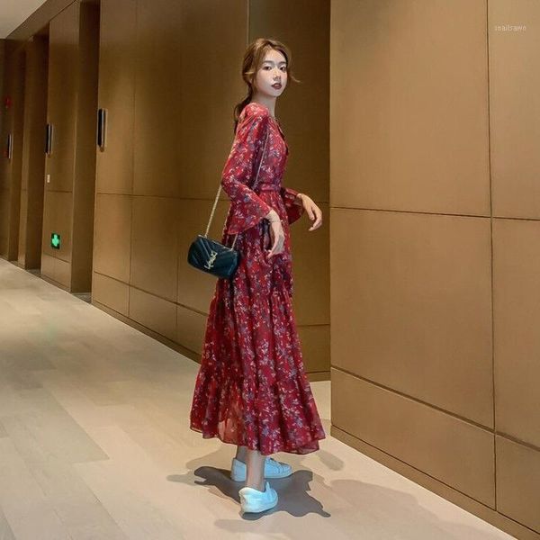 autumn long-sleeved dress 2021 women's v-neck printing splicing slimming floral temperament sweet knee-length chiffon casual dresses, Black;gray
autumn long-sleeved dress 2021 women's v-neck printing splicing slimming floral temperament sweet knee-length chiffon casual dresses, Black;gray