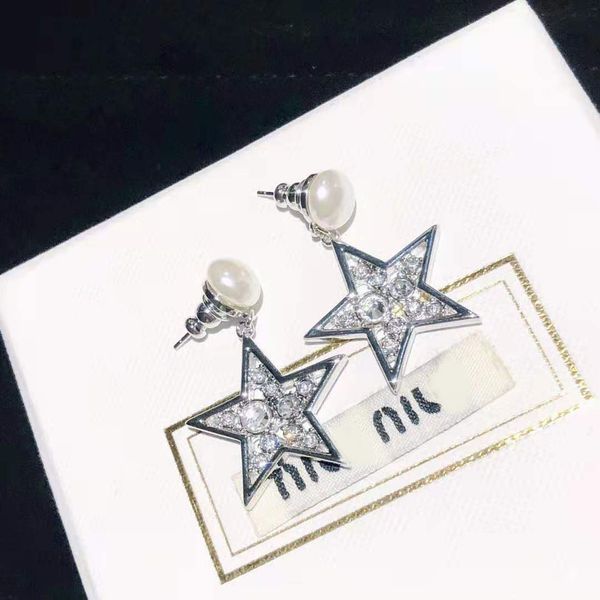 miu early spring series star crystal earrings female generous temperament letter earrings, Golden
miu early spring series star crystal earrings female generous temperament letter earrings, Golden