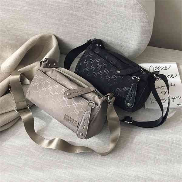 purse new women's style single shoulder messenger bag couple signature wide shoulder belt square bag leisure small
purse new women's style single shoulder messenger bag couple signature wide shoulder belt square bag leisure small