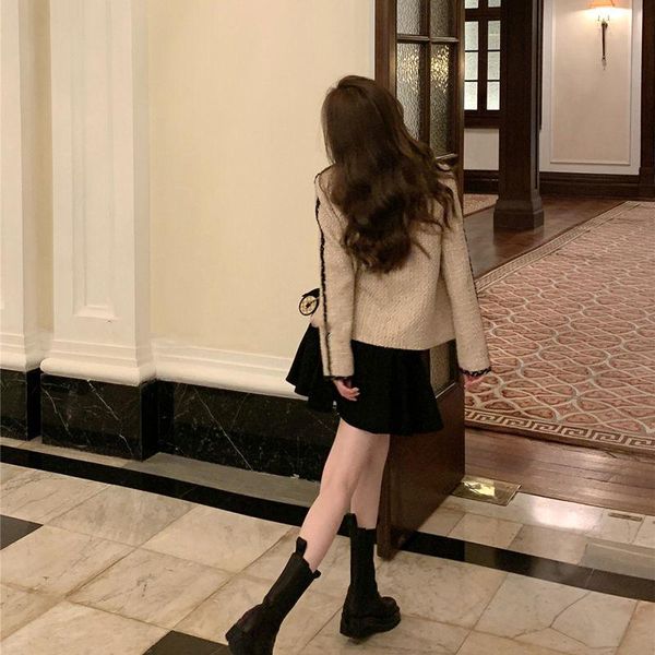 women's jackets women jacket korean style winter warm short retro bomber jaceket coat female o-neck casual patchwork vintge wool 2021, Black;brown
women's jackets women jacket korean style winter warm short retro bomber jaceket coat female o-neck casual patchwork vintge wool 2021, Black;brown