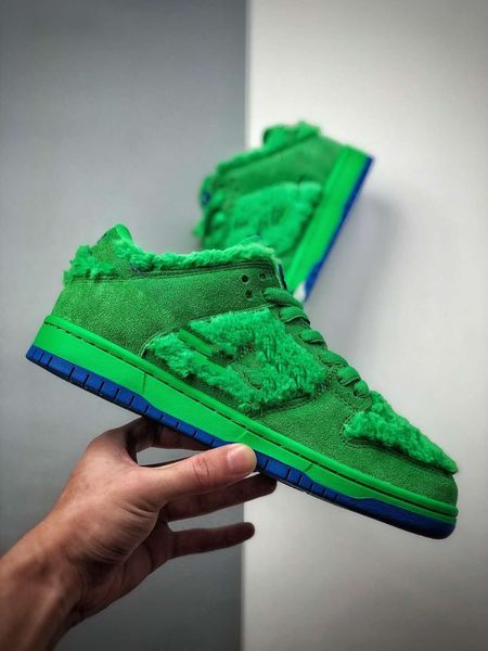 dunk dancing bear breathable running shoes for men and women green size36-46 
dunk dancing bear breathable running shoes for men and women green size36-46