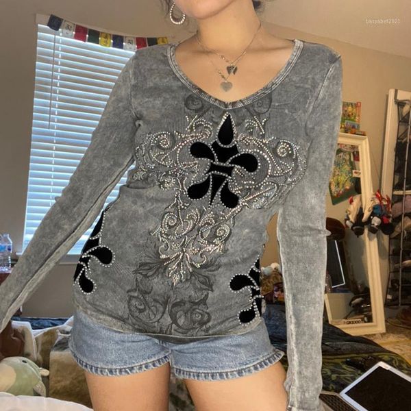 women's t-shirt grunge graphic t-shirts vintage women autumn long sleeve sweats pullovers tees harajuku mall goth e-girl clothes, White
women's t-shirt grunge graphic t-shirts vintage women autumn long sleeve sweats pullovers tees harajuku mall goth e-girl clothes, White