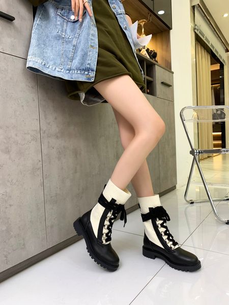 2021 outdoor boots cowhide suede and polyamide lace-up shoes boot-pattern thick laces are lightweight comfortable size 35-40, Black
2021 outdoor boots cowhide suede and polyamide lace-up shoes boot-pattern thick laces are lightweight comfortable size 35-40, Black