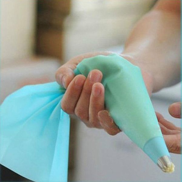 baking & pastry tools eco-friendly silicone icing piping cream bag nozzle set cake decorating
baking & pastry tools eco-friendly silicone icing piping cream bag nozzle set cake decorating