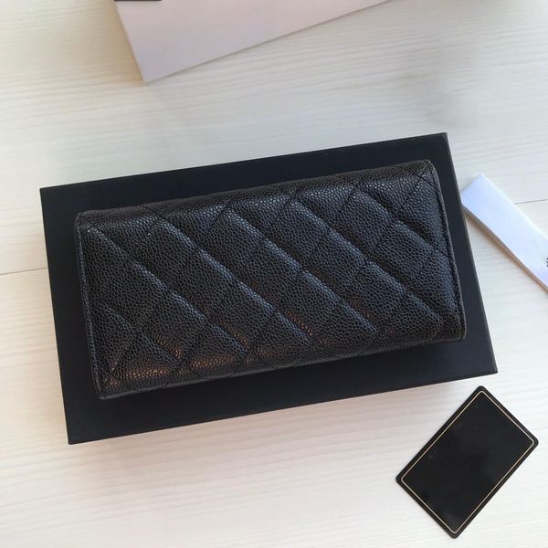 ladies' bag 7a high-end customized quality fashion classic one-shoulder strap mini wallet 06456, Red;black
ladies' bag 7a high-end customized quality fashion classic one-shoulder strap mini wallet 06456, Red;black