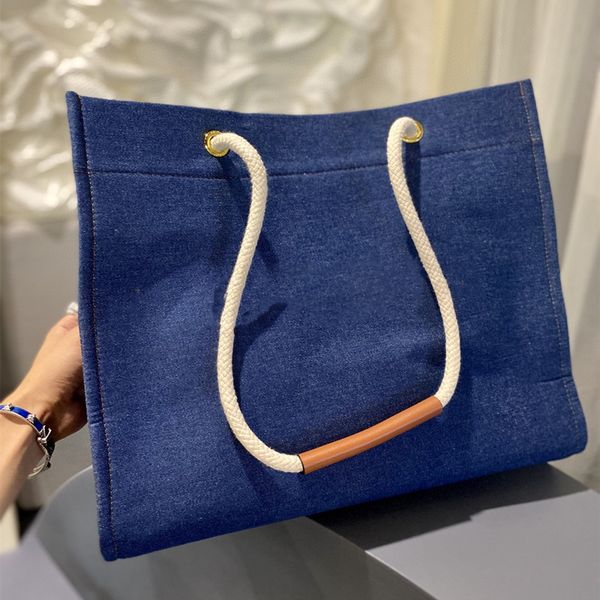 Celin Blue Canvas Tote French Summer Collection Bag Big Brand Designer PP Handbag Simple Tow Strips Shoulder Bags Large Capacity Pack Crossb
Celin Blue Canvas Tote French Summer Collection Bag Big Brand Designer PP Handbag Simple Tow Strips Shoulder Bags Large Capacity Pack Crossb