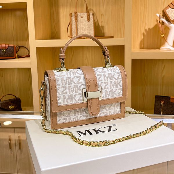 hong kong little mkz popular portable one shoulder 2021 new summer fashion diagonal small square bag women
hong kong little mkz popular portable one shoulder 2021 new summer fashion diagonal small square bag women