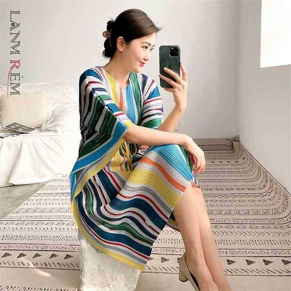 women pleated printing bandage dress v-neck short sleeve loose fit female fashion summer arrivals 2e1975 210526, Black;gray
women pleated printing bandage dress v-neck short sleeve loose fit female fashion summer arrivals 2e1975 210526, Black;gray