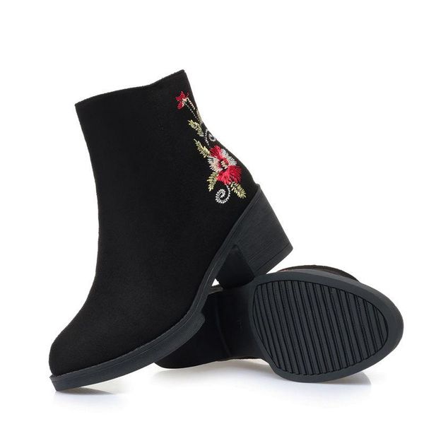 boots autumn and winter women thick heel plus velvet women's ethnic style soft bottom embroidered ladies, Black
boots autumn and winter women thick heel plus velvet women's ethnic style soft bottom embroidered ladies, Black