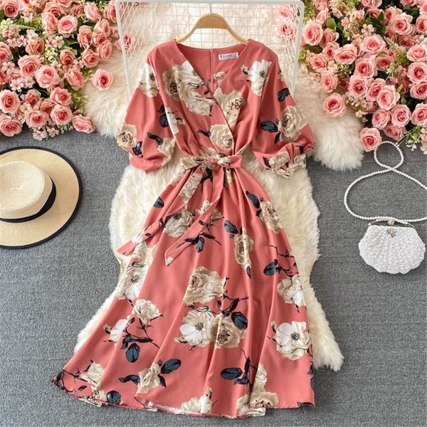 casual dresses women floral beach summer dress v neck printed short sleeve midi fashion vintage a line vestidos female clothing as, Black;gray
casual dresses women floral beach summer dress v neck printed short sleeve midi fashion vintage a line vestidos female clothing as, Black;gray