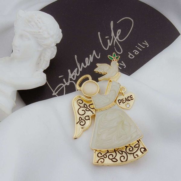 21 new japanese and korean ins wind belt wings angel bird personality lovely brooch alloy oil drop daily attendance, Gray
21 new japanese and korean ins wind belt wings angel bird personality lovely brooch alloy oil drop daily attendance, Gray