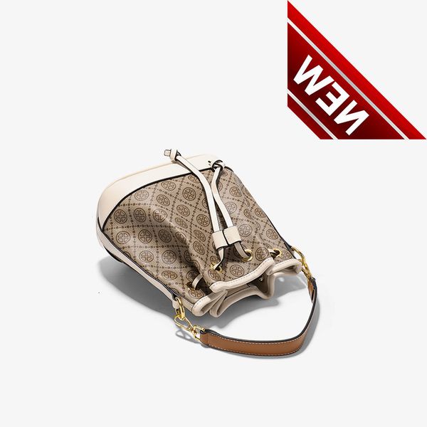 niche design sense big flower bucket portable small women's 2022 new fashion versatile messenger bag
niche design sense big flower bucket portable small women's 2022 new fashion versatile messenger bag