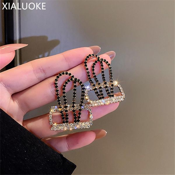 stud xialuoke unique design mosaic crystal crown earrings for women vintage hyperbole joker party jewelry trendy, Golden;silver
stud xialuoke unique design mosaic crystal crown earrings for women vintage hyperbole joker party jewelry trendy, Golden;silver