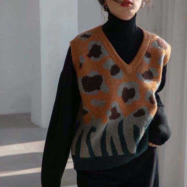 female sweater sleeveless vintage mesh jacket printed retro contrast college vest short jumper y852 q352, Black;brown
female sweater sleeveless vintage mesh jacket printed retro contrast college vest short jumper y852 q352, Black;brown