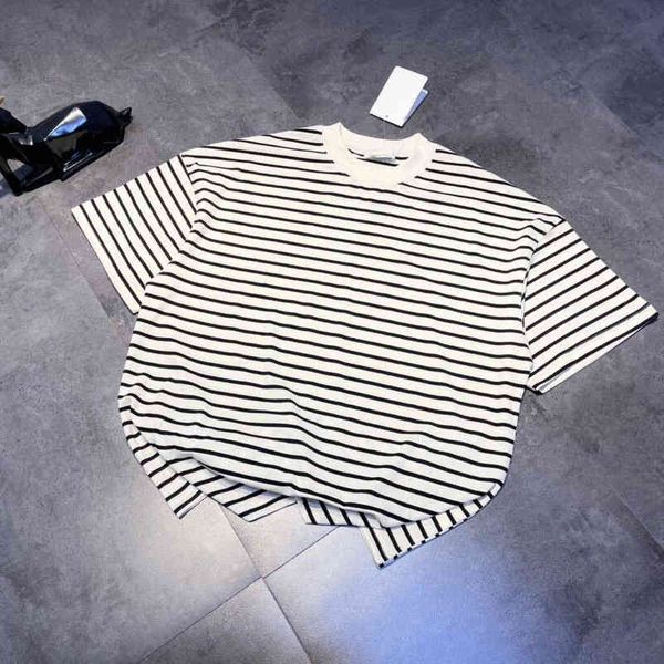 2022 factory wholesale new 21 spring and summer stripe control simple fashion casual comfortable breathable couple short sleeve, White
2022 factory wholesale new 21 spring and summer stripe control simple fashion casual comfortable breathable couple short sleeve, White