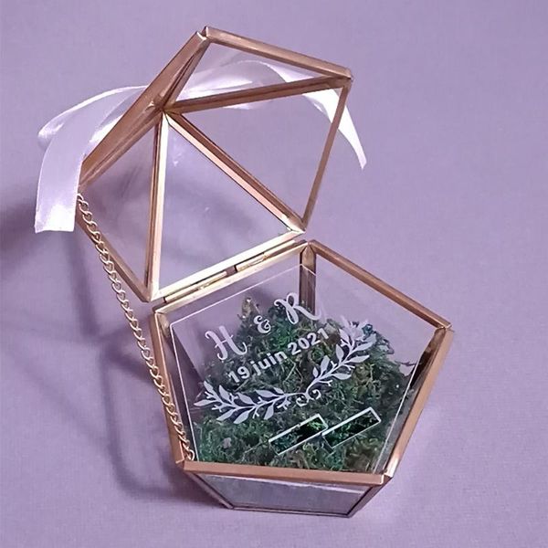 party decoration wedding ring box personalized geometrical clear glass jewelry decor bridal shower gift 
party decoration wedding ring box personalized geometrical clear glass jewelry decor bridal shower gift