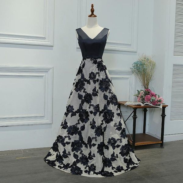 party dresses luxury elegant evening flower embroidery lace backless famous designer formal dress, White;black
party dresses luxury elegant evening flower embroidery lace backless famous designer formal dress, White;black