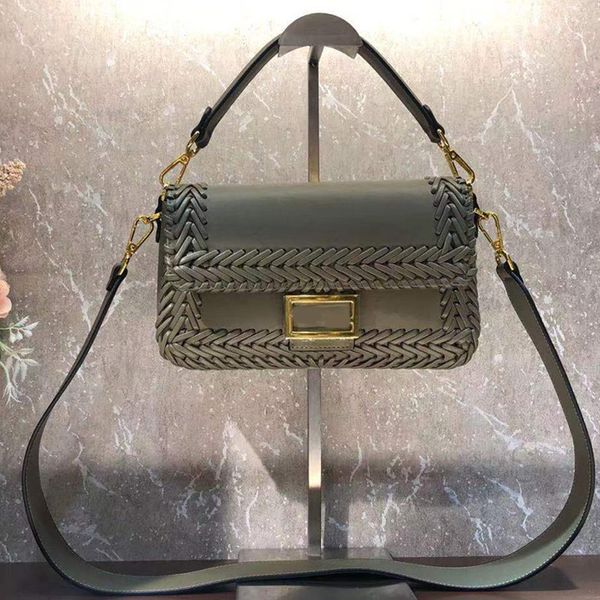 weave medium handbag purse crossbody bag flap shoulder baguette bags genuine leather gold metal detachable handle belt magnetic buckle
weave medium handbag purse crossbody bag flap shoulder baguette bags genuine leather gold metal detachable handle belt magnetic buckle