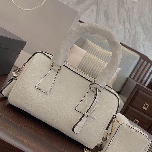 women pillow handbag new compact 20cm fashion brand shoulder bag designer black crossbody luxurys shopping bags ladies purse
women pillow handbag new compact 20cm fashion brand shoulder bag designer black crossbody luxurys shopping bags ladies purse