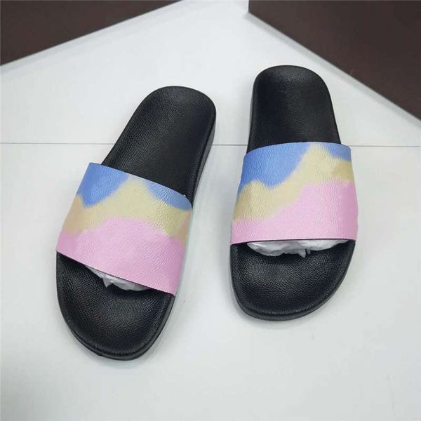 gradient color slippers women men's letter printing home slippers all year round wearable flip flop 6 colors, Black
gradient color slippers women men's letter printing home slippers all year round wearable flip flop 6 colors, Black