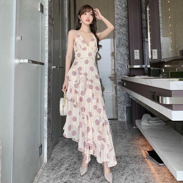 summer wave point v-neck suspender dress waist stitching irregular lotus leaf sleeveless office lady 210603, Black;gray
summer wave point v-neck suspender dress waist stitching irregular lotus leaf sleeveless office lady 210603, Black;gray