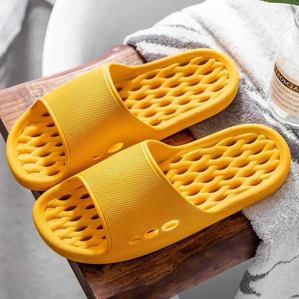 slippers 2021 household bath men and women indoor hollow-out non-slip couples bathroom, Black
slippers 2021 household bath men and women indoor hollow-out non-slip couples bathroom, Black