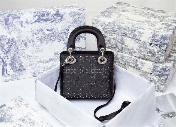 new women's bags european and american fashion shell bag 17-14-8cm color gold chain / a large number of discounts
new women's bags european and american fashion shell bag 17-14-8cm color gold chain / a large number of discounts