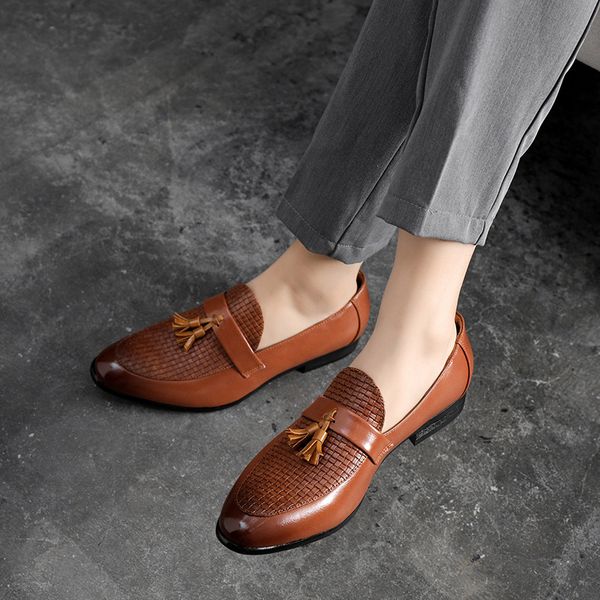 45.46.47 size spring new mens leather shoes business shoes casual formal wear trendy woven pattern driving mens shoes pointed-toe slip-on, Black
45.46.47 size spring new mens leather shoes business shoes casual formal wear trendy woven pattern driving mens shoes pointed-toe slip-on, Black