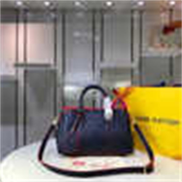 cross brand handbags designer shoulder luxury bag ale#m44815 iconic m44816 handles women's bags totes bag body new clutches large eveni
cross brand handbags designer shoulder luxury bag ale#m44815 iconic m44816 handles women's bags totes bag body new clutches large eveni