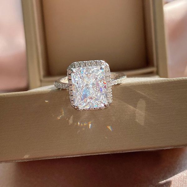 cluster rings s925 sterling silver high carbon colored gemstone radiant cut rectangle ring woman wedding gift jewelry, Golden;silver
cluster rings s925 sterling silver high carbon colored gemstone radiant cut rectangle ring woman wedding gift jewelry, Golden;silver