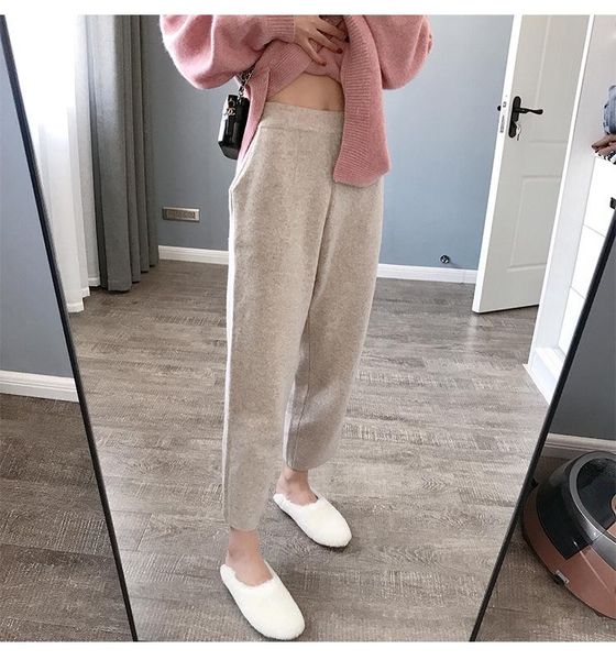 explosive net red granny pants female small nine point knitted autumn and winter color wool harem radish women's & capris, Black;white
explosive net red granny pants female small nine point knitted autumn and winter color wool harem radish women's & capris, Black;white