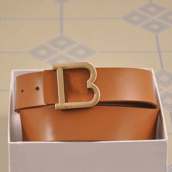 fashion designer belts women belt big gold buckle genuine leather classical ceinture 3.8cm width with box, Black;brown
fashion designer belts women belt big gold buckle genuine leather classical ceinture 3.8cm width with box, Black;brown