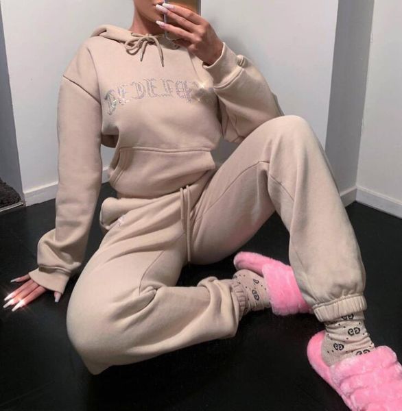 european and american women's tracksuits fashion new casual hooded heat transfer sweater two-piece suit, Gray
european and american women's tracksuits fashion new casual hooded heat transfer sweater two-piece suit, Gray