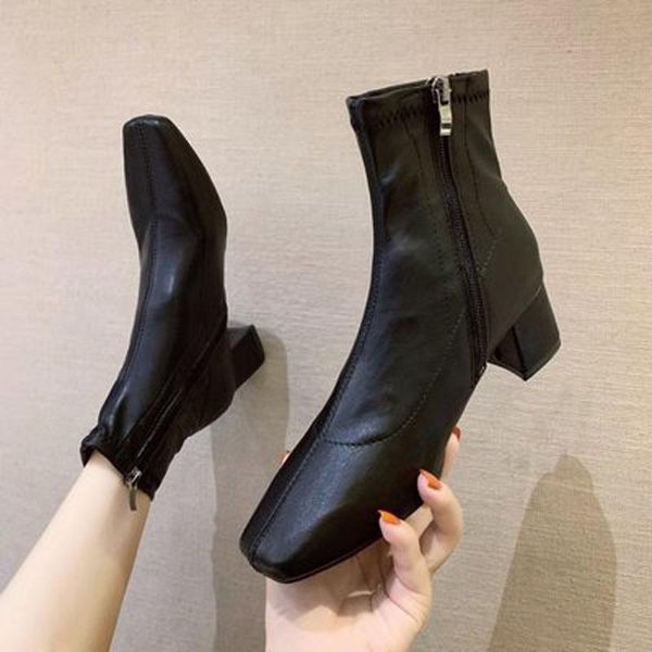 boots the web celebrity bootie for autumn 2021, with thick heel and square head side zipper, is, Black
boots the web celebrity bootie for autumn 2021, with thick heel and square head side zipper, is, Black