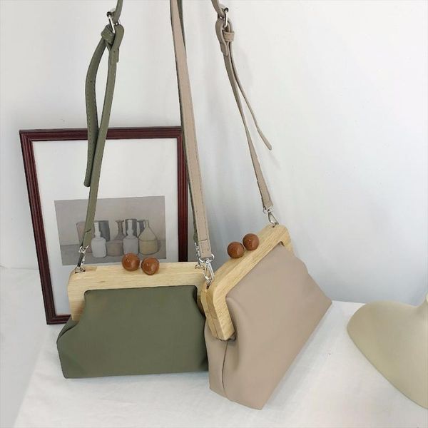 evening bags ladies messenger bag clutch vintage wooden clip shoulder luxury pu leather designer
evening bags ladies messenger bag clutch vintage wooden clip shoulder luxury pu leather designer