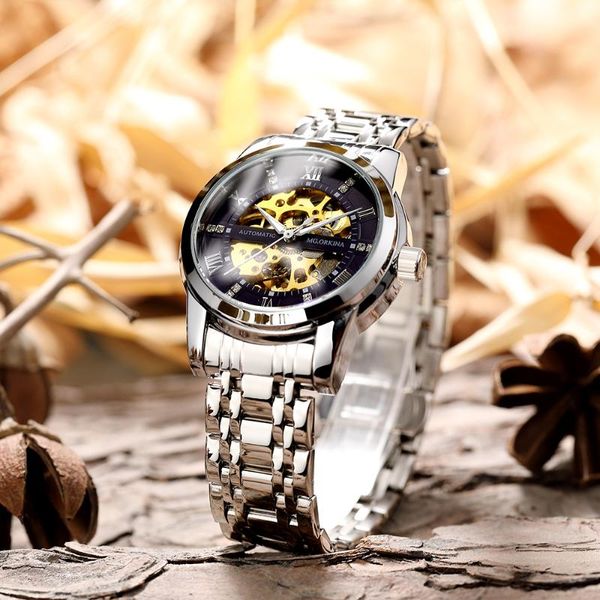 wristwatches relogio 2021 luxury hollow skeleton dial waterproof automatic mechanical stainless steel band business wrist watches for men, Slivery;brown
wristwatches relogio 2021 luxury hollow skeleton dial waterproof automatic mechanical stainless steel band business wrist watches for men, Slivery;brown