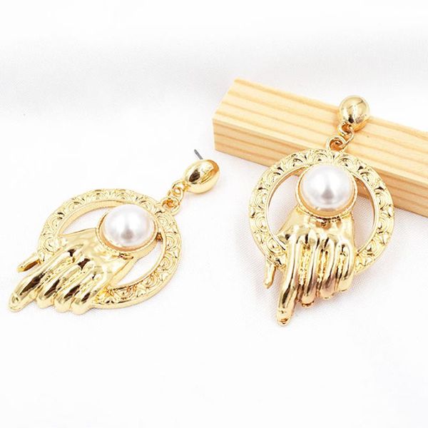 dangle & chandelier hand palm shape pearl round circle figure drop earrings 2021 design fashion temperament for women party jewelry, Silver
dangle & chandelier hand palm shape pearl round circle figure drop earrings 2021 design fashion temperament for women party jewelry, Silver