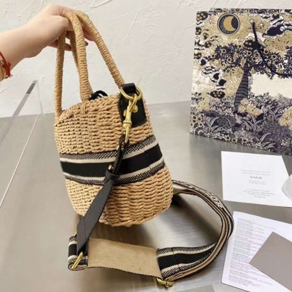 2021 trendy bag single room crossbody high-quality ultra-fashion shopping three-dimensional retro
2021 trendy bag single room crossbody high-quality ultra-fashion shopping three-dimensional retro