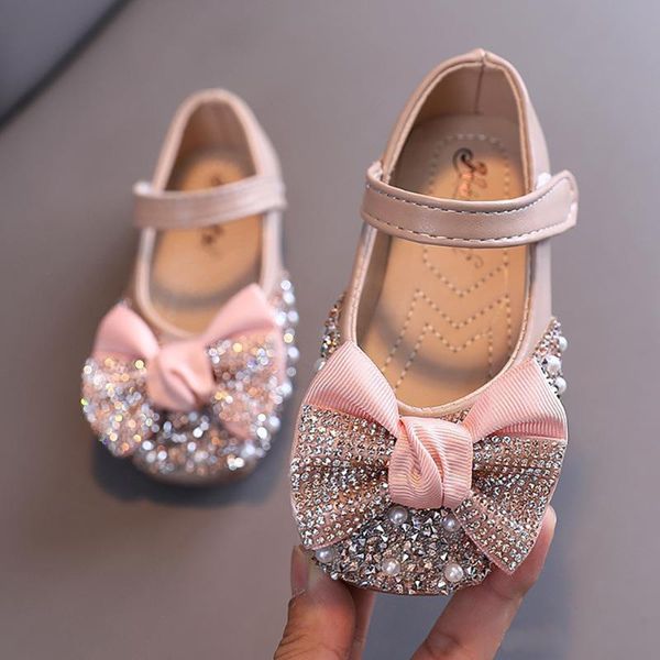 princess kids leather shoes for girls pearl crystal casual glitter children flat 2021 bowknot black green pink sandals, Black;red
princess kids leather shoes for girls pearl crystal casual glitter children flat 2021 bowknot black green pink sandals, Black;red