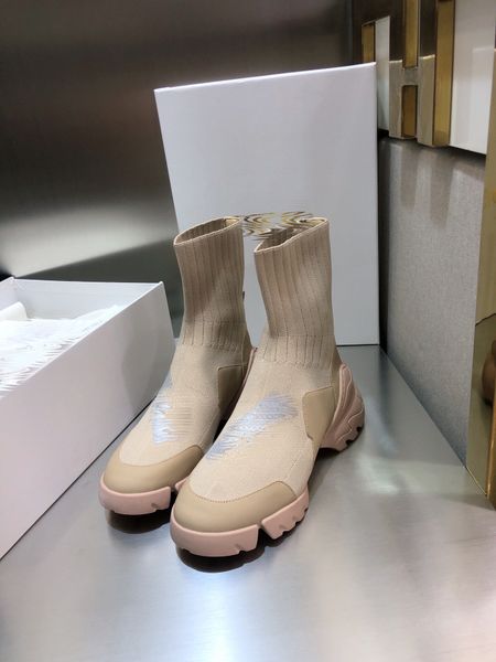 2022 designer women short boots knitted cool fashion luxury womens ankle martin snow sock boot party prom evening shoe with original box, Black
2022 designer women short boots knitted cool fashion luxury womens ankle martin snow sock boot party prom evening shoe with original box, Black