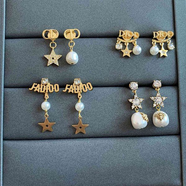 2021 brass pearl five pointed star d letter earrings women's simple and versatile asymmetric full diamond earrings, Golden
2021 brass pearl five pointed star d letter earrings women's simple and versatile asymmetric full diamond earrings, Golden