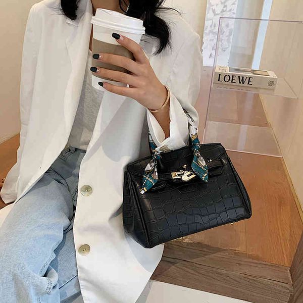 super fire women's 2020 new versatile messenger single shoulder fashion hand bag
super fire women's 2020 new versatile messenger single shoulder fashion hand bag