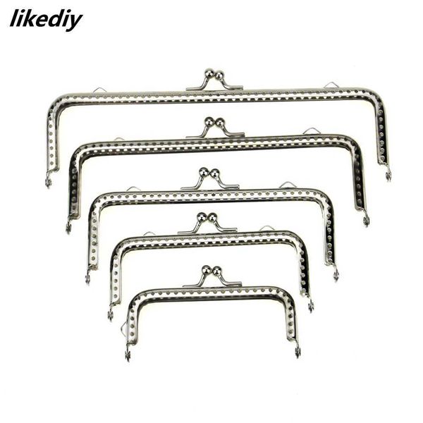 20 pcs/lot 5 sizes square glossy silver basic metal purse frame kiss clasp lock diy bag accessories 8.5/10.5/12.5/15.5/18cm 210901, Black
20 pcs/lot 5 sizes square glossy silver basic metal purse frame kiss clasp lock diy bag accessories 8.5/10.5/12.5/15.5/18cm 210901, Black