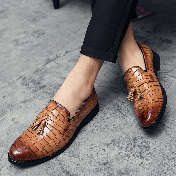 large casual leather shoes four seasons suit british drs tassel busins men's, Black
large casual leather shoes four seasons suit british drs tassel busins men's, Black